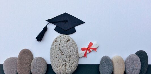 Quanto costa prendere il diploma in un anno Diploma in un anno