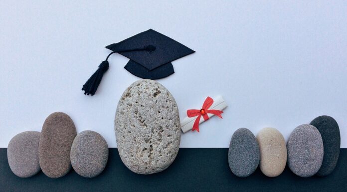 Quanto costa prendere il diploma in un anno Diploma in un anno