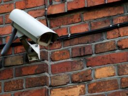Come trovare telecamere nascoste in casa: guida pratica per scoprire microcamere spia telecamere nascoste in casa